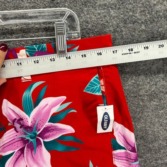 New Old Navy Shorts Women 8 Red Floral Mid Rise Chino Everyday Short Pockets - Picture 4 of 7